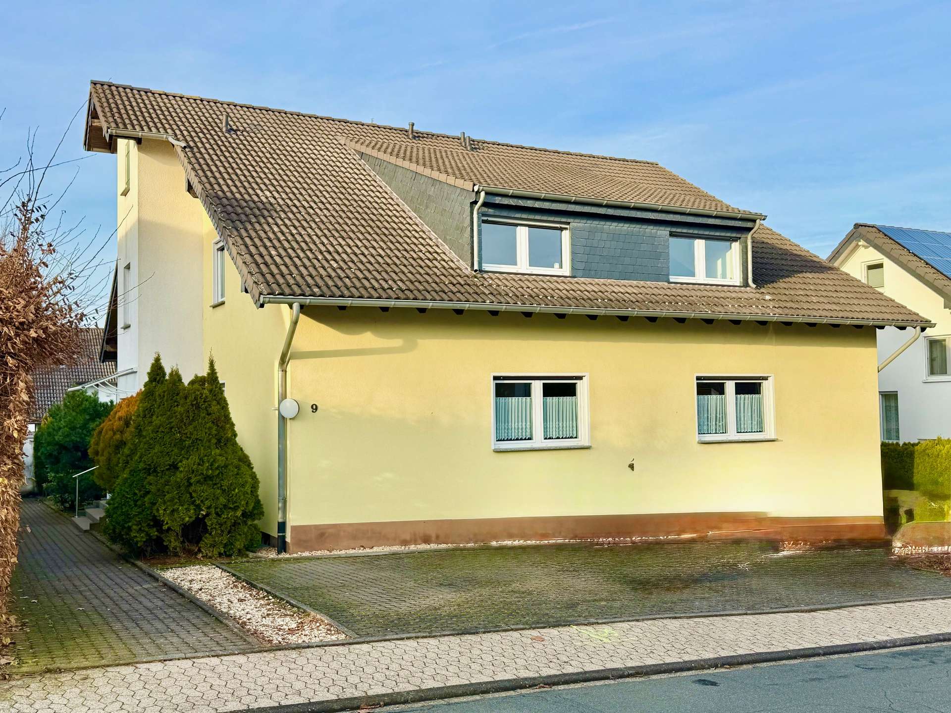 Helle bezahlbare Obergeschosswohnung im sch&ouml;nen Stadtteil Alzheim gelegen